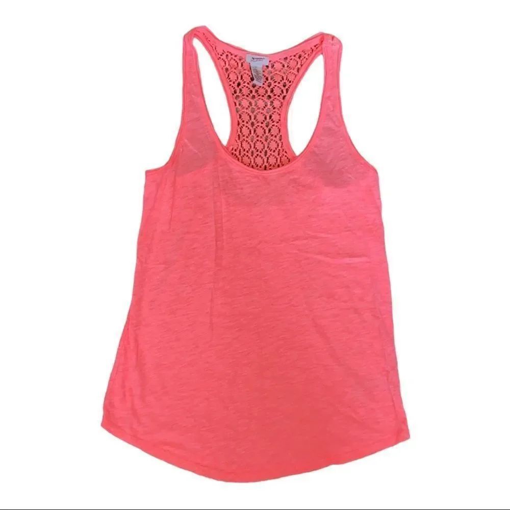 2 Summer Tank Tops - Picture 6 of 9